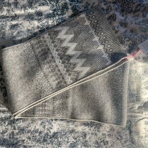 Vineyard Vines Gray Knit Scarf